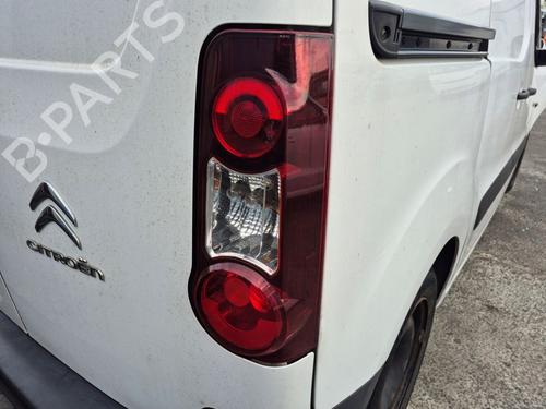Used Right taillight Right taillight CITROËN BERLINGO Box Body/MPV (B9) 1.6 HDi / BlueHDi 75 (75 hp) 36075211 36075211