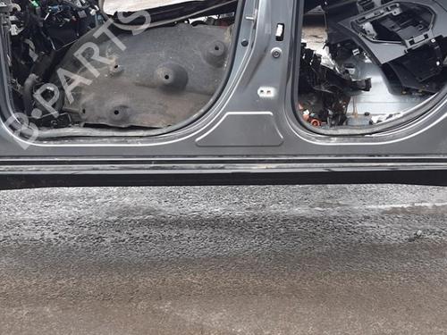 Friso da porta Friso da porta RENAULT MEGANE E-TECH SUV EV60 (BNJ1) (218 hp) 34251397 34251397