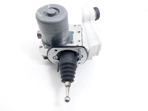 abs-pump-jaguar-f-pace-x761-2015-29044462 main image
