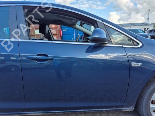 Used Right front door OPEL ASTRA J (P10) 1.4 Turbo (68) (140 hp) 27550037