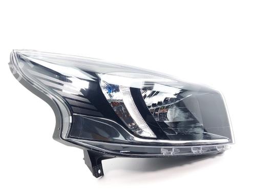 Used Right headlight Right headlight OPEL VIVARO B Van (X82) 1.6 CDTI (05) (95 hp) 40503208 40503208