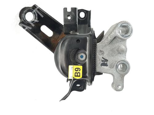 Used Engine mount TOYOTA AURIS Estate (_E18_) 1.8 Hybrid (ZWE186_, ZWE186R, ZWE186H) (136 hp) 19759582