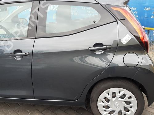 Used Left rear door TOYOTA AYGO (_B4_) 1.0 VVTi (KGB40) (72 hp) 27476471