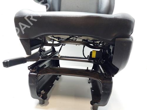 Left front seat CITROËN JUMPY III Van (V_) 2.0 BlueHDi 120 | BP30688527C15