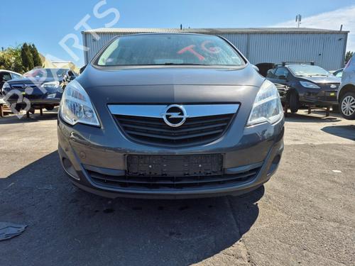 Used Front bumper OPEL MERIVA B MPV (S10) 1.4 (75) (100 hp) 28492846