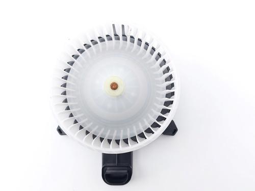 Used Heater blower motor TOYOTA YARIS CROSS (MXP_) 1.5 Hybrid (MXPJ11) (131 hp) 29868965