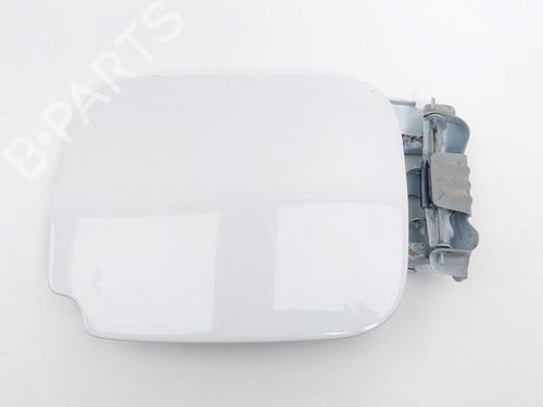 fuel-flap-dacia-duster-hs_-12-tce-125-788304650r-788302944r-2010-2011-2012-2013-2014-2015-2016-2017-2018-21133602 main image