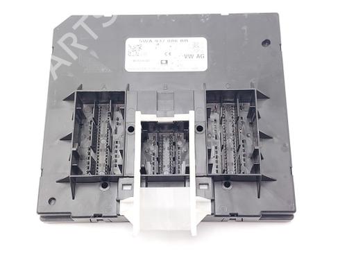 Used Control unit Control unit SKODA OCTAVIA IV Combi (NX5, PV5) 1.4 TSI iV (204 hp) 31801199 31801199
