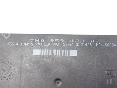 Comfort control module VW TRANSPORTER T5 Van (7HA, 7HH, 7EA, 7EH) 2.5 TDI | BP30875824M56