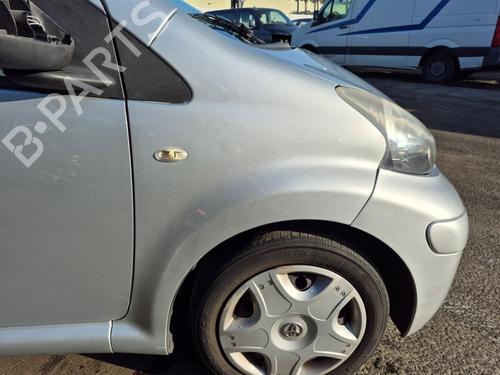 Used Right front fenders TOYOTA AYGO (_B1_) 1.0 (KGB10_, KGB10R) (68 hp) 30363192