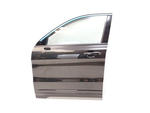 left-front-door-lynk-co-01-2017-33273631 main image