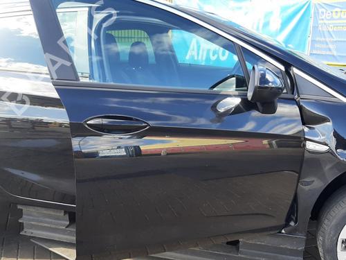 Used Right front door Right front door 38172899 38172899