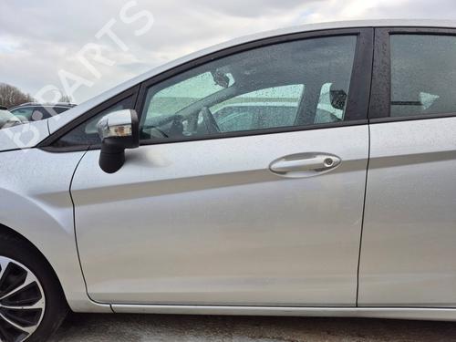 Used Left front door FORD FIESTA VI (CB1, CCN) 1.25 (60 hp) 31075853
