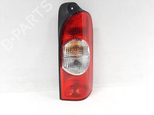 Used Right taillight NISSAN INTERSTAR Van (X70) dCi 115 (115 hp) 19752191