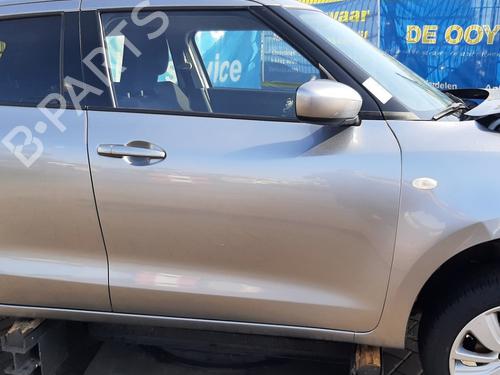 Used Right front door Right front door 37760707 37760707