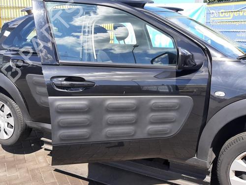 Used Right front door Right front door 38172917 38172917