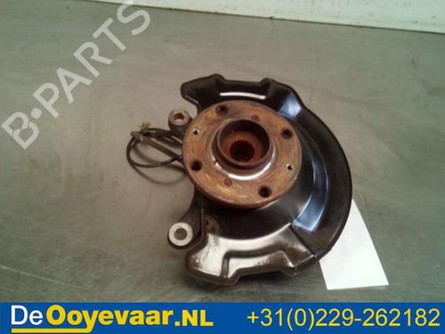 Used Left front steering knuckle OPEL AGILA (B) (H08) 1.0 (F68) (68 hp) 23272665