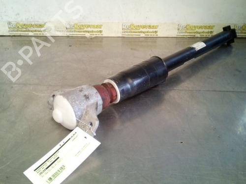 Used Right rear shock absorber AUDI A4 B9 Avant (8W5, 8WD) 2.0 TDI (190 hp) 19749104