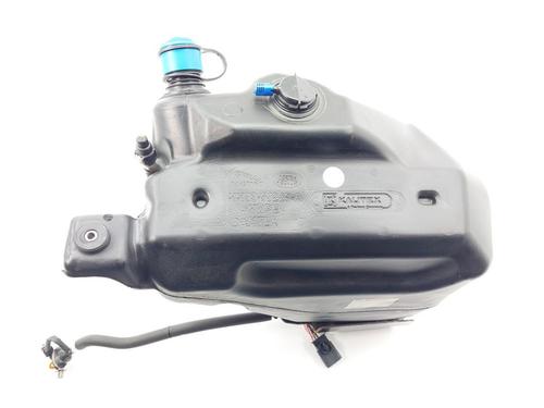 Used AdBlue tank LAND ROVER RANGE ROVER VELAR (L560) 2.0 D180 TD4 4x4 (180 hp) 24617760