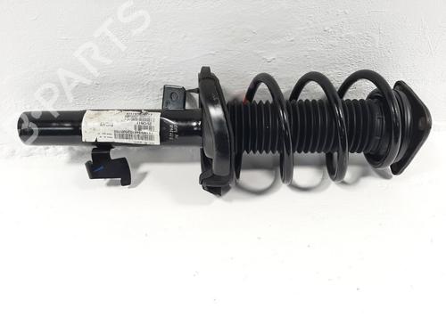 Used Right front shock absorber VOLVO V40 Hatchback (525) D2 (114 hp) 19760321