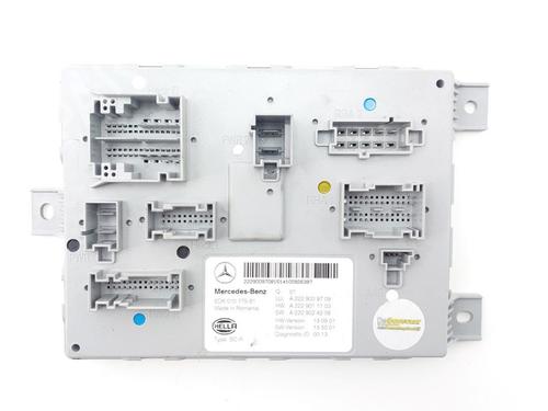 Used Control unit Control unit MERCEDES-BENZ C-CLASS (W205) C 300 BlueTEC Hybrid / h (205.012) (231 hp) 19765712 19765712