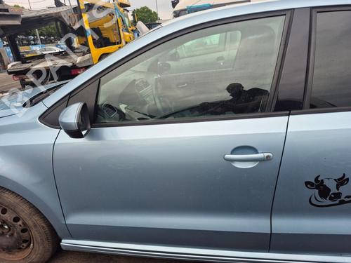 Dør venstre fortil Dør venstre fortil VW POLO V (6R1, 6C1) 1.2 TDI (75 hp) 35996971 35996971