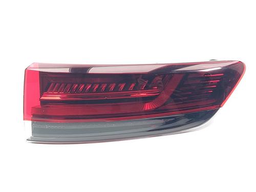 right-taillight-renault-megane-iv-grandtour-k9amn_-2016-31801305 main image