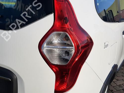 right-taillight-dacia-lodgy-js_-2012-31970193 main image