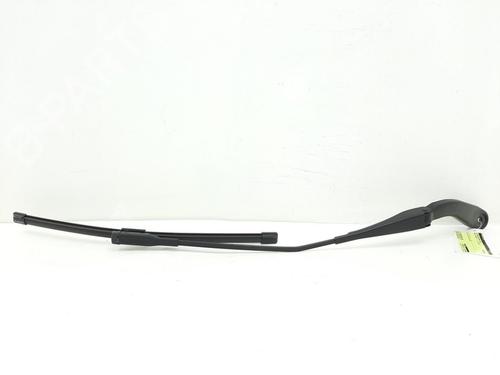 Used Front windshield wiper arm BMW 3 Touring (F31) 320 d (163 hp) 19757636