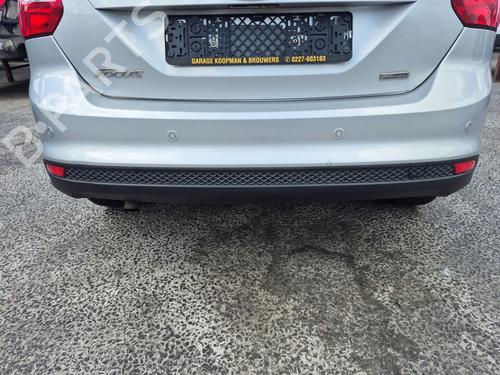 Used Rear bumper Rear bumper FORD FOCUS III 1.0 EcoBoost (100 hp) 36490966 36490966