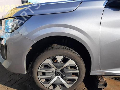 Used Left front fenders Left front fenders PEUGEOT 208 II (UB_, UP_, UW_, UJ_) 1.2 PureTech 75 (75 hp) 39888578 39888578