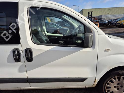 right-front-door-peugeot-bipper-aa_-2008-32628599 main image