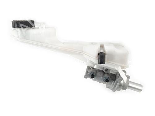 Used Brake master cylinder BMW 2 Active Tourer (F45) 216 d (116 hp) 19751651