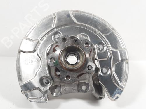 Used Right rear steering knuckle BMW 5 (G30, F90) 520 i (184 hp) 19758631