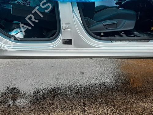 Used Door moulding trim Door moulding trim SKODA OCTAVIA IV Combi (NX5, PV5) 1.4 TSI iV (204 hp) 34251393 34251393