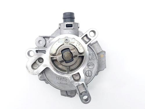 Used Vacuum pump VOLVO V40 Hatchback (525) D2 (120 hp) 19765964
