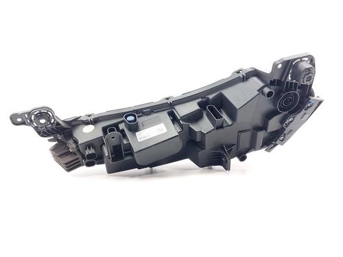 Left daytime light LYNK & CO 01 PHEV | BP19767126C104