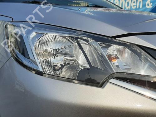Used Right headlight MITSUBISHI MIRAGE / SPACE STAR VI Hatchback (A0_A) 1.2 (71 hp) 28095818
