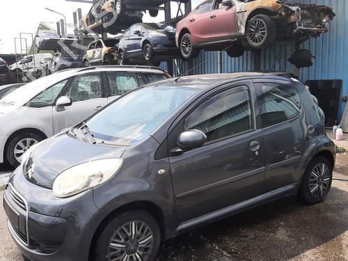 left-headlight-citroen-c1-pm_-pn_-2005-2006-2007-2008-2009-2010-2011-2012-2013-2014-37761134 main image