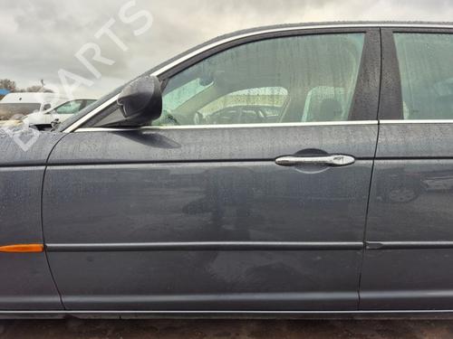 Used Left front door JAGUAR XJ (X350, X358) 3.0 (238 hp) 31127904