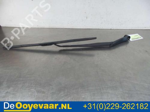 Used Front windshield wiper arm KIA NIRO I (DE) 1.6 GDI Plug-in Hybrid (141 hp) 27887184