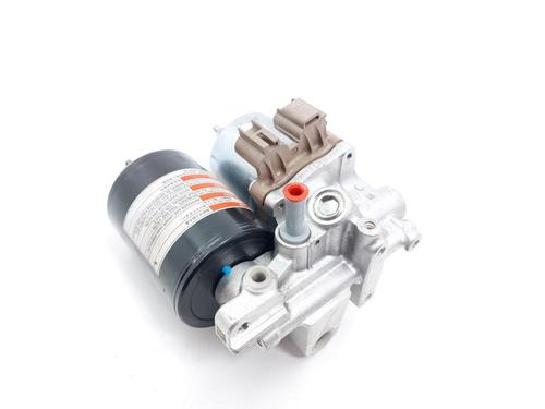 Used Servo brake TOYOTA YARIS (_P13_) 1.5 Hybrid (NHP130_) (101 hp) 27985045