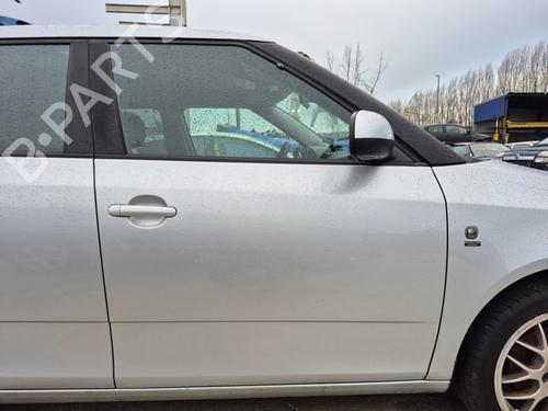 Used Right front door SKODA FABIA II Combi (545) 1.2 TDI (75 hp) 31075823