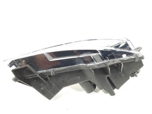 Left daytime light TESLA MODEL 3 (5YJ3) EV Performance AWD | BP19760928C104 - Image 4