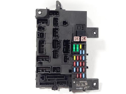 Used Fuse box MITSUBISHI OUTLANDER III (GG_W, GF_W, ZJ, ZL, ZK) Plug-in Hybrid (GG2W) (200 hp) 19752635