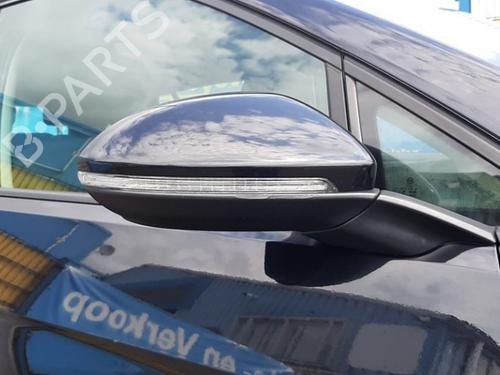 Used Right mirror Right mirror 37222760 37222760