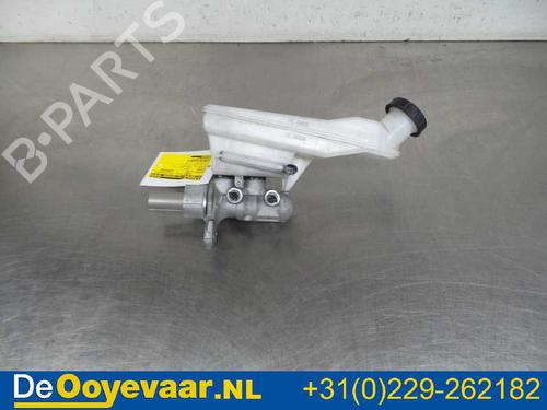 Used Brake master cylinder MERCEDES-BENZ CLA Coupe (C117) CLA 180 (117.342) (122 hp) 24016310