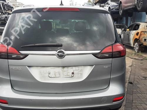 tailgate-opel-zafira-tourer-c-p12-2011-37761388 main image
