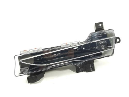 Used Left daytime light Left daytime light TESLA MODEL 3 (5YJ3) EV Performance AWD (462 hp) 19760928 19760928