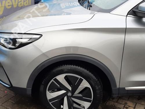 Used Left front fenders MG MG ZS SUV (AZS1) EV (156 hp) 31970169